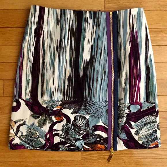 STUNNING Reversible "Elva" Skirt by Elie Tahari. Two Skirts in One. - Picture 3 of 15